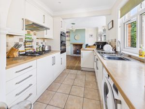 Kitchen- click for photo gallery